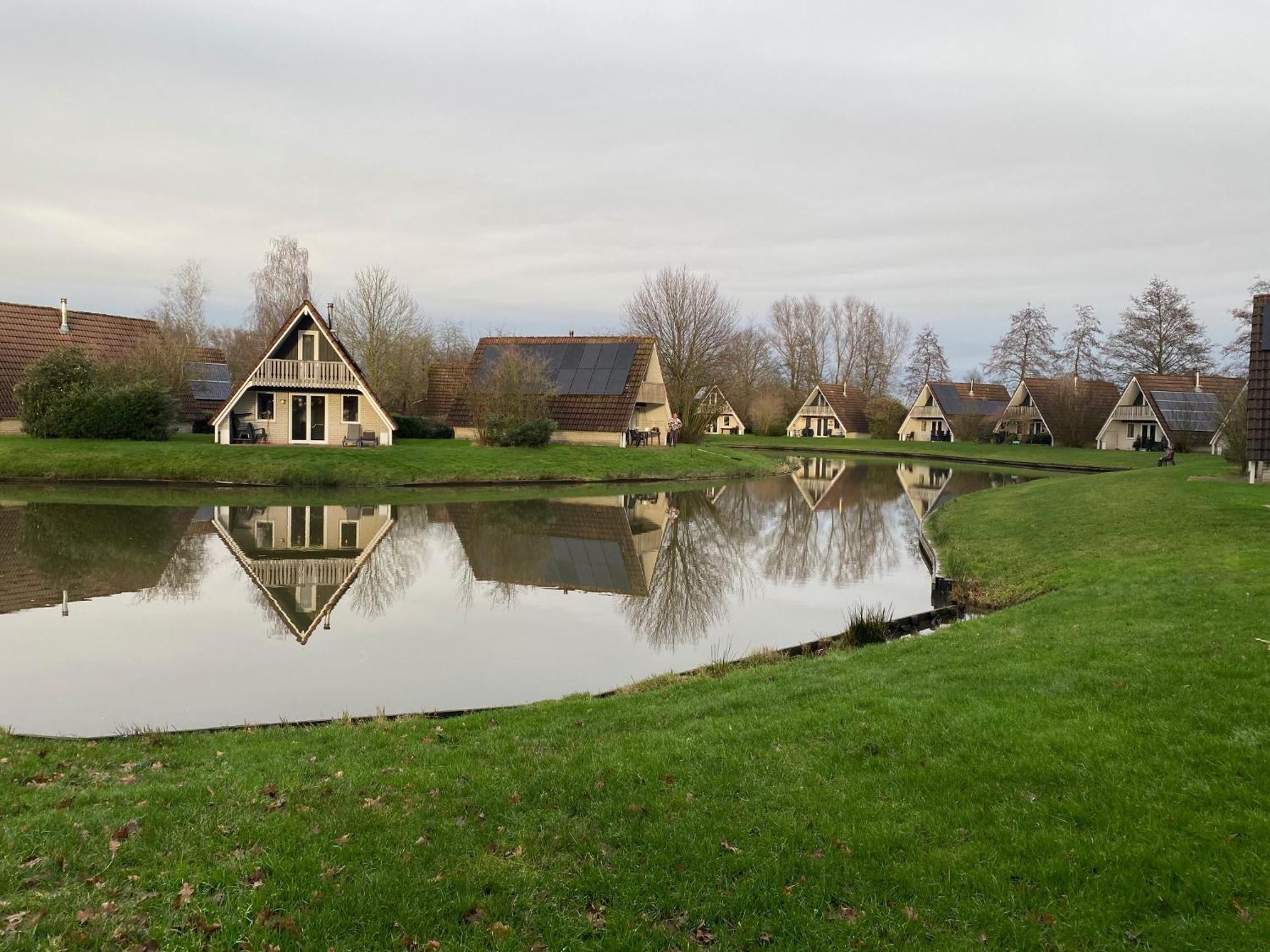 Bungalows In Het Holt Gramsbergen Стая снимка